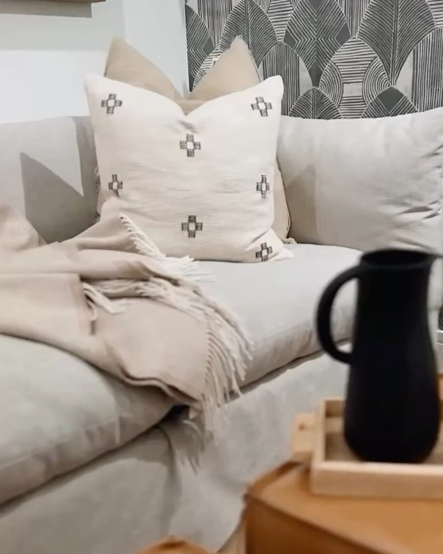 marguerite pillow cover