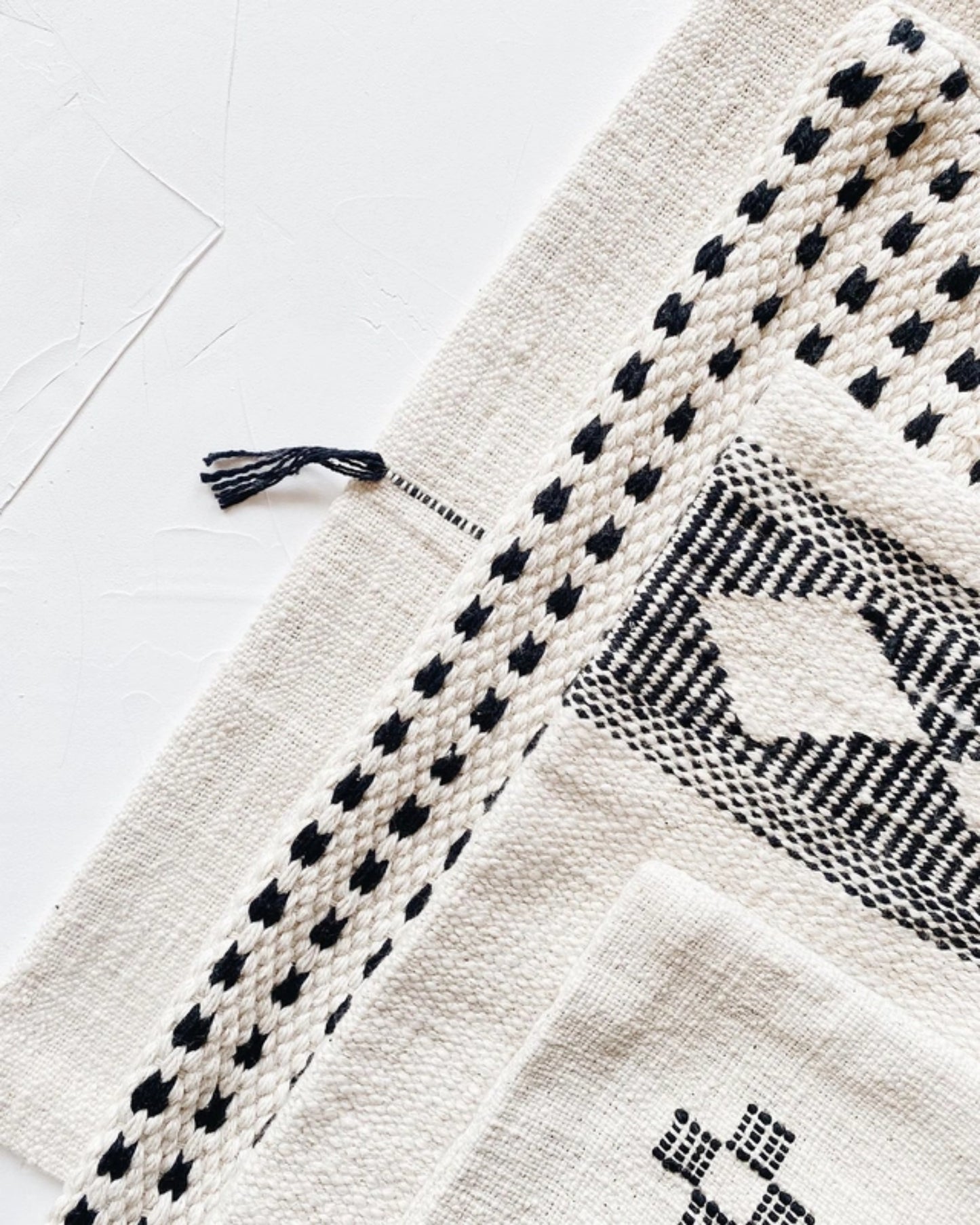 marguerite pillow cover